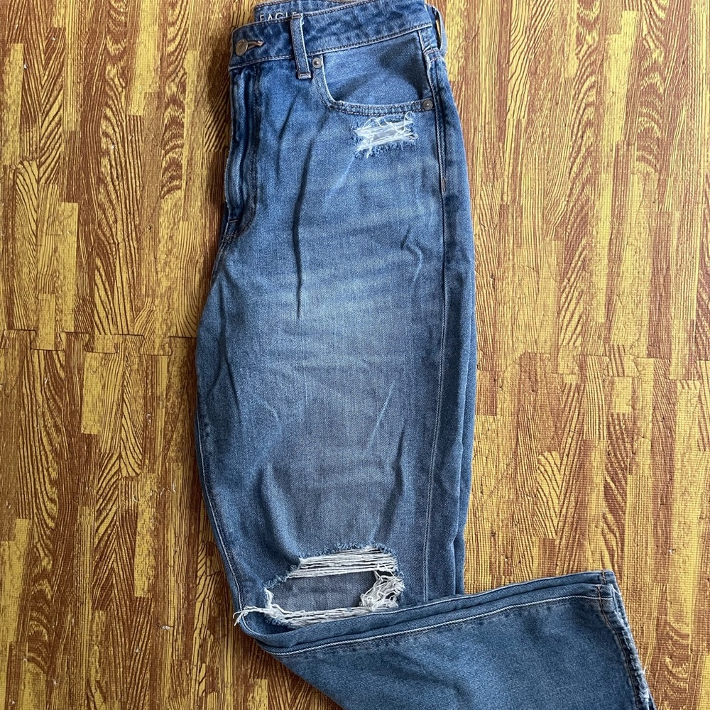 AE mom jeans